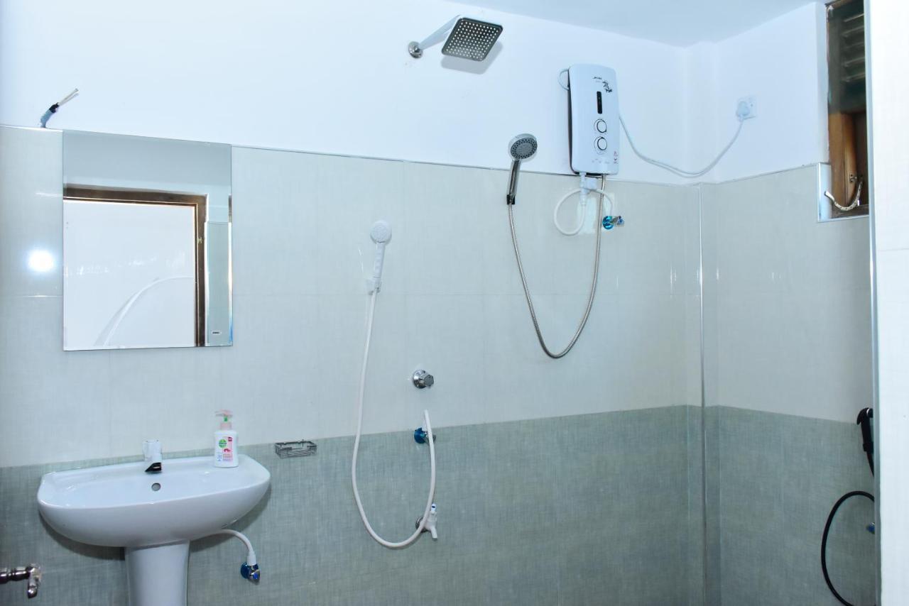 Hotel Nimjaya Удавалаве Екстериор снимка
