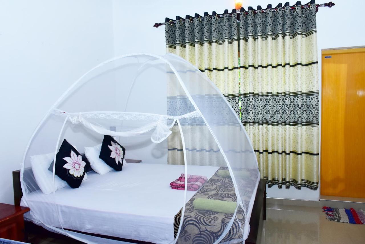 Hotel Nimjaya Удавалаве Екстериор снимка